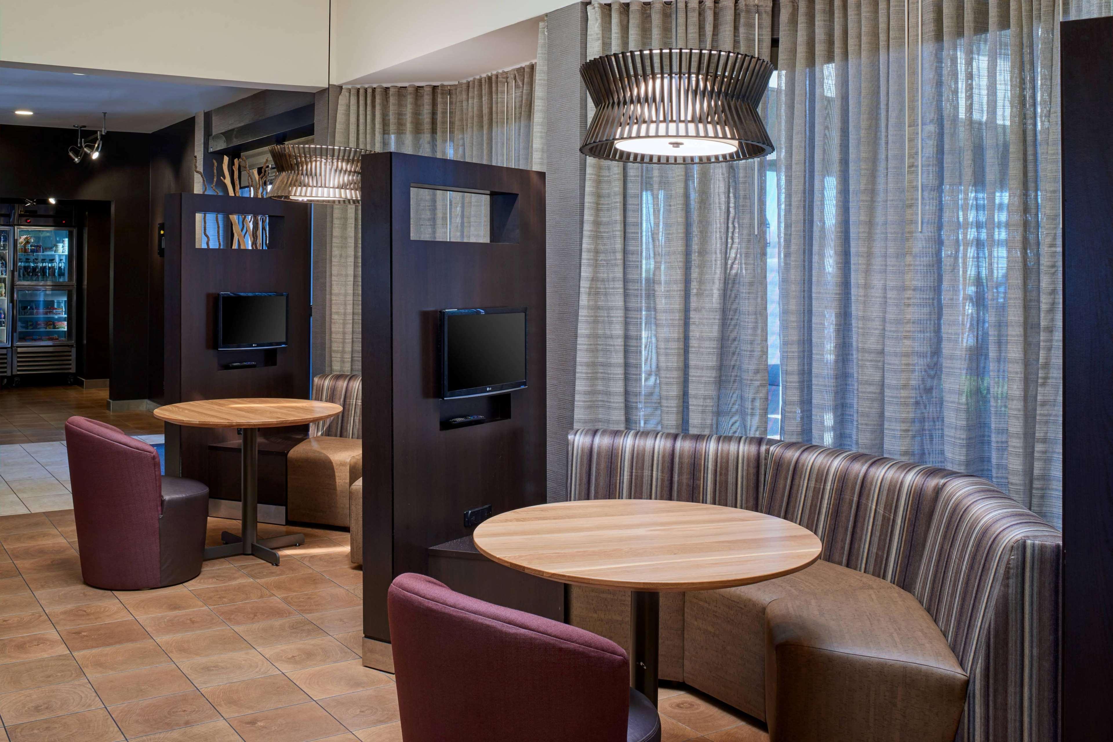 Sonesta Select Indianapolis Carmel Hotel Exterior photo